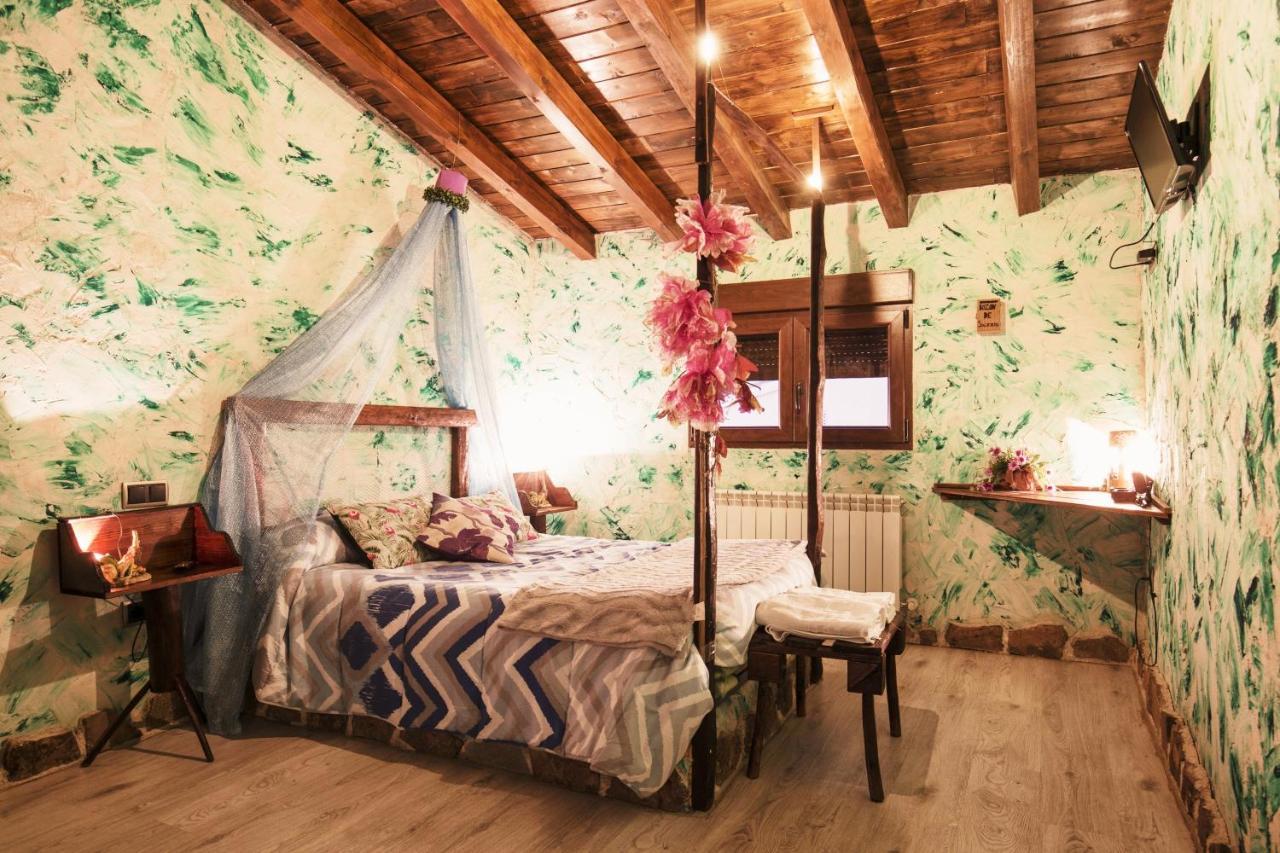 El Eden De Javier Guest House Robledillo ภายนอก รูปภาพ