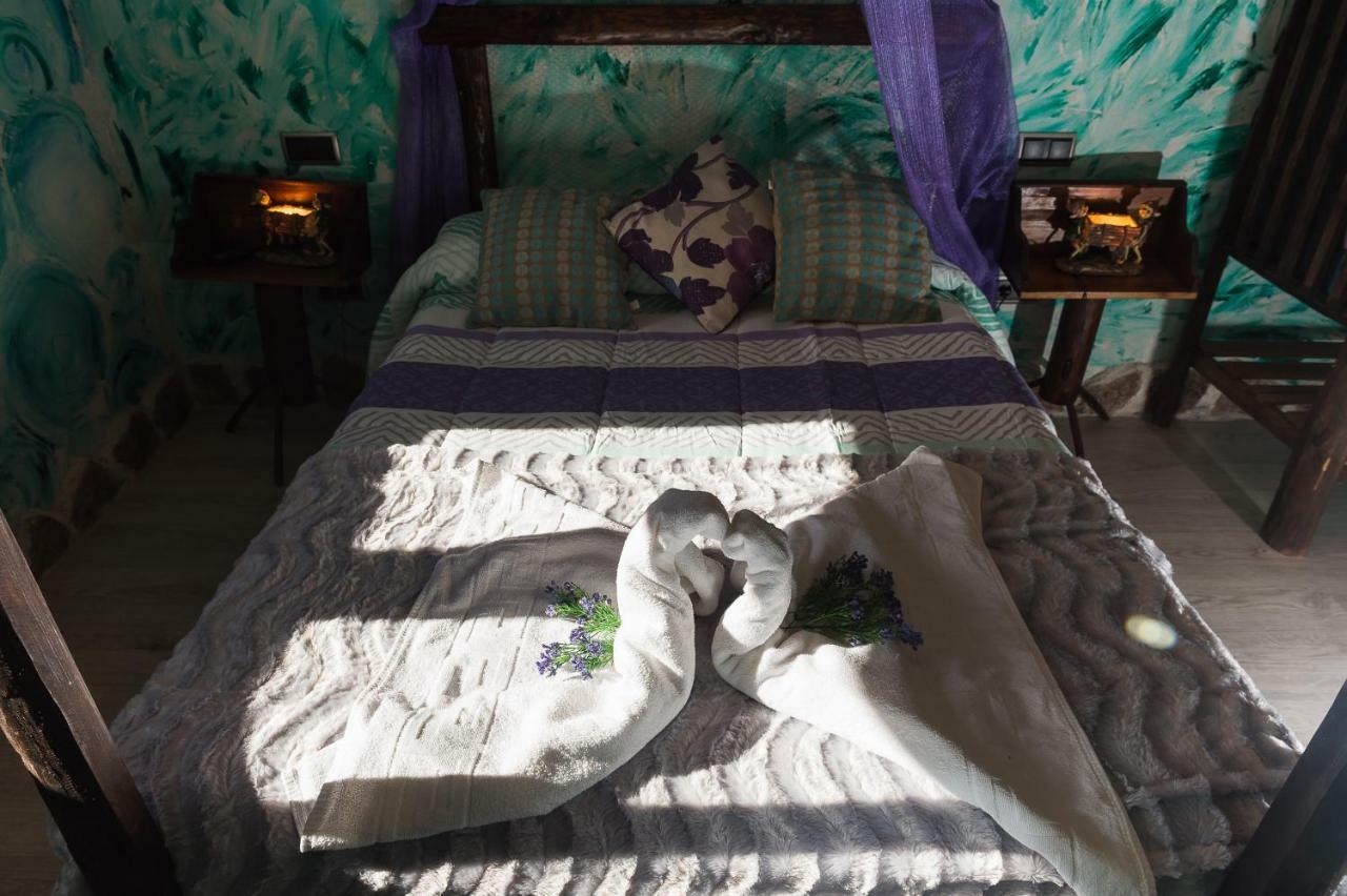 El Eden De Javier Guest House Robledillo ภายนอก รูปภาพ