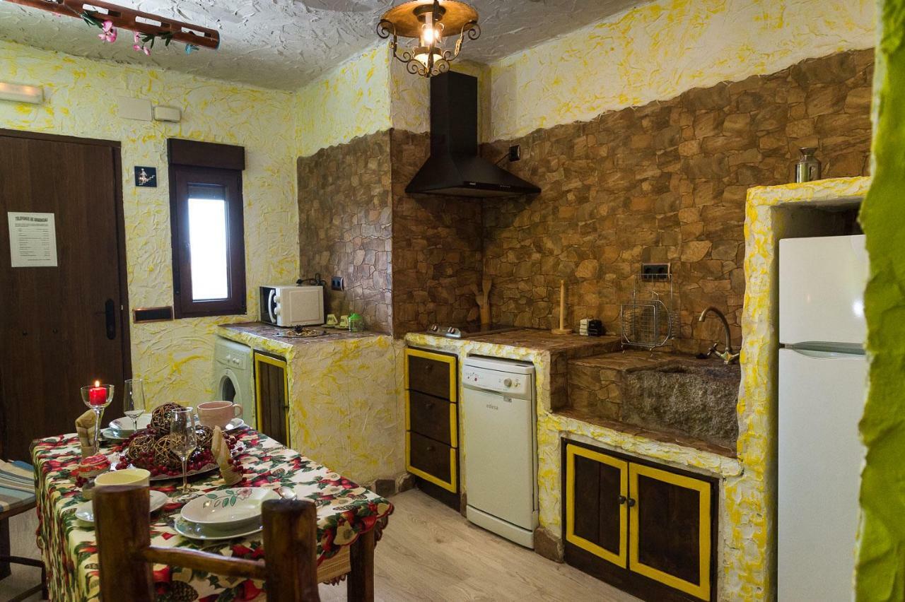 El Eden De Javier Guest House Robledillo ภายนอก รูปภาพ