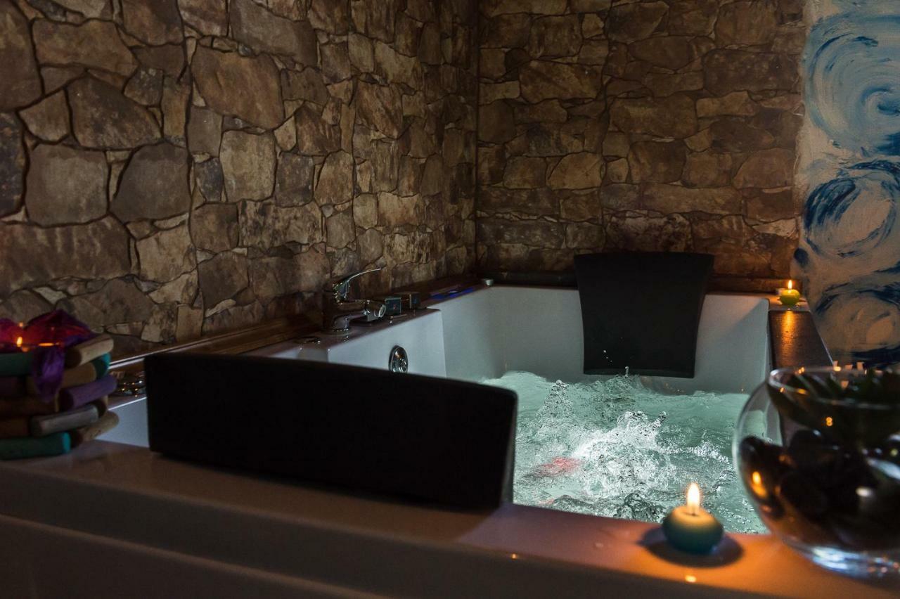 El Eden De Javier Guest House Robledillo ภายนอก รูปภาพ